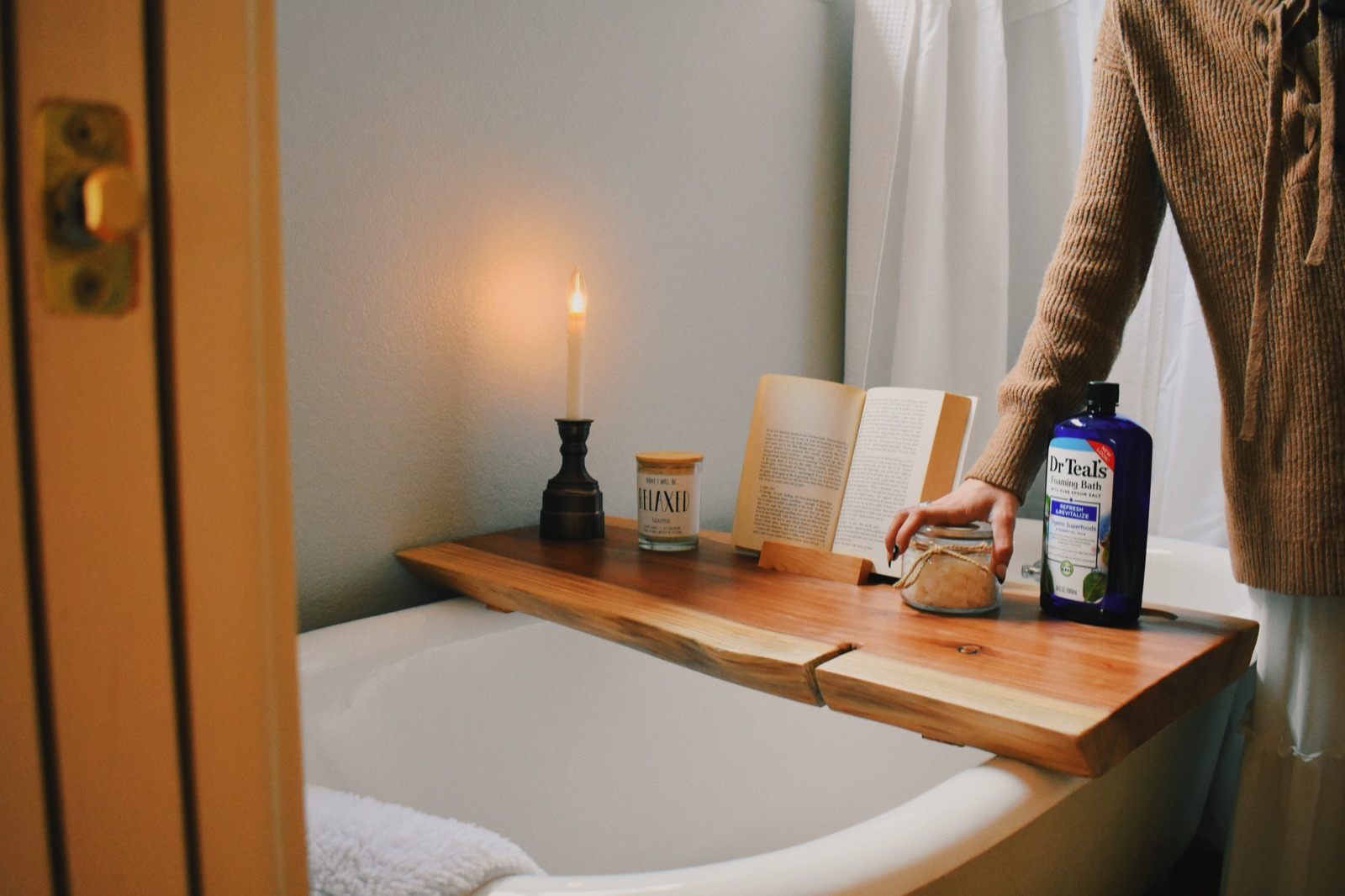 Candlelit soaking tub